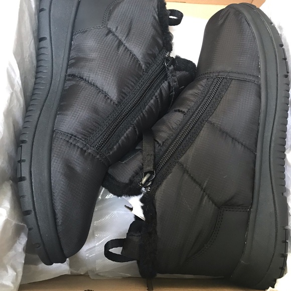 UGG LAKESIDER ZIP PUFF - Picture 3 of 12